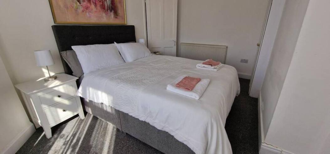 Home In Harrow/Wembley Harrow on the Hill Bagian luar foto